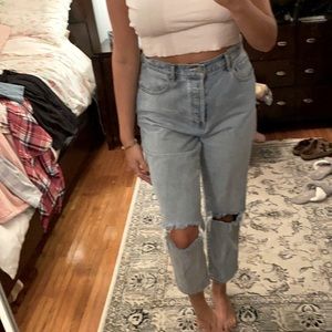 PacSun high rise straight leg light wash jeans distressed at the knees size 29